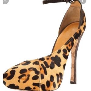 L.A.M.B. Pounce Leopard Platform Pump size 6 Retail $200